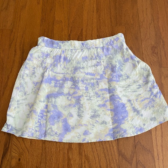 ZARA Tie-Dye Mini Skirt - Picture 2 of 6